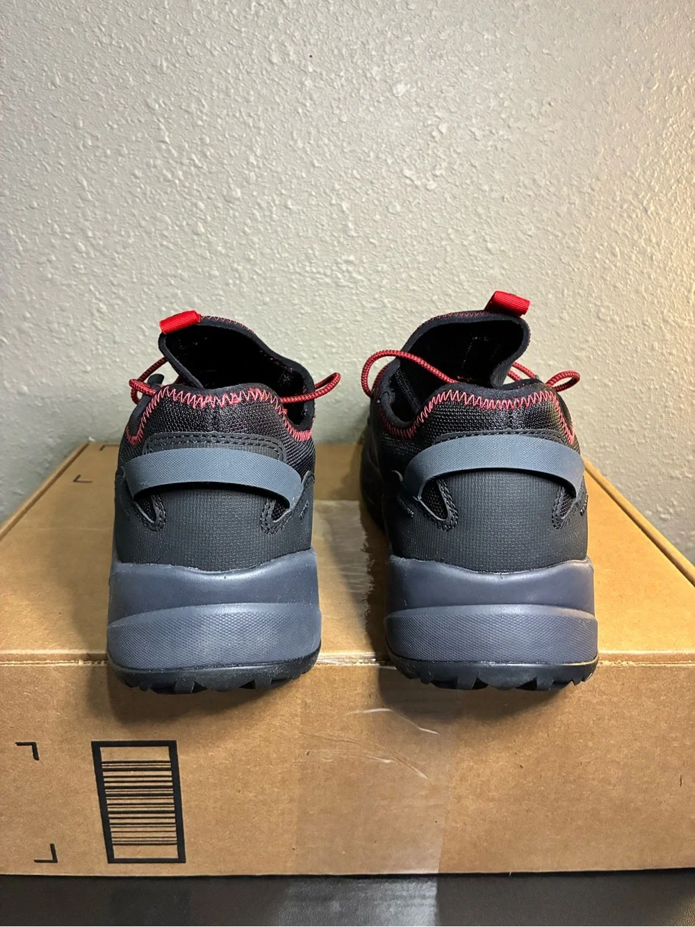 THE NORTH FACE Trail Escape Edge Hiking Shoes – Men’s Size 14 D – Black/Red